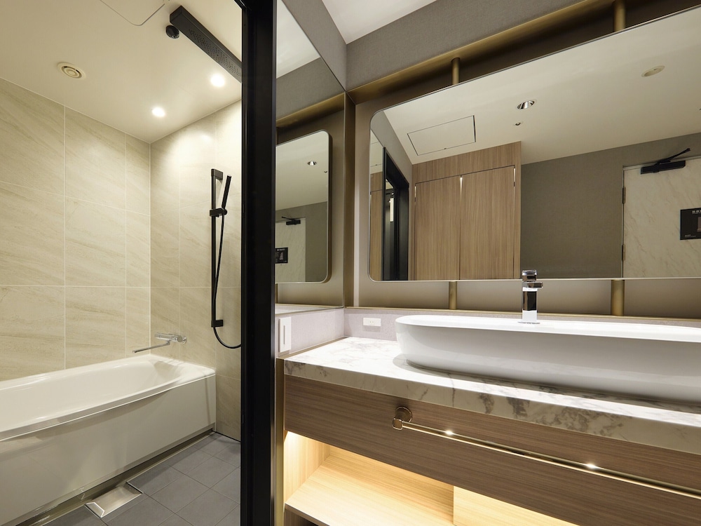 Deluxe King Room (40sqm) ,Non-smoking - Photo 12
