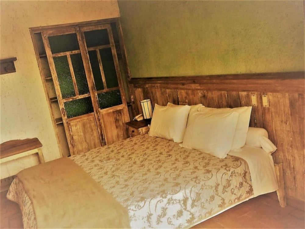 Deluxe Suite, Garden View photo 2