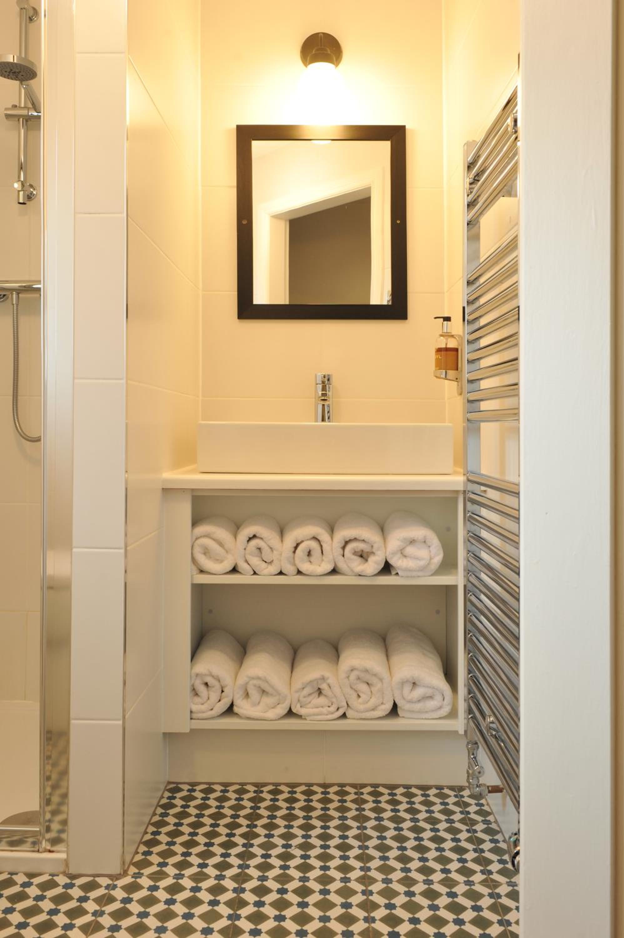 Large Single Room photo 2