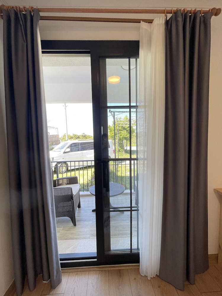 Standard Triple Room - Photo 2