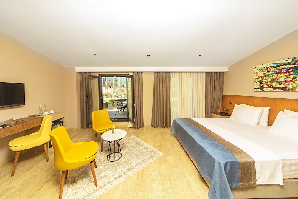 Superior Suite, Terrace photo 3