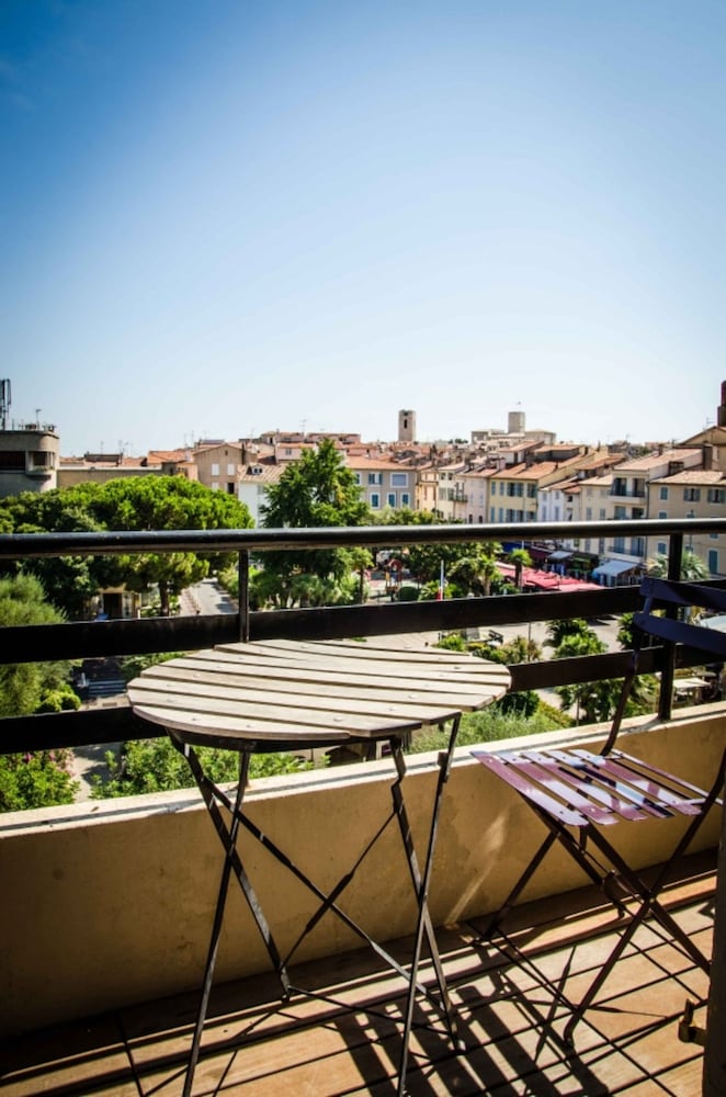 Superior Double Room, Balcony, City View photo 2