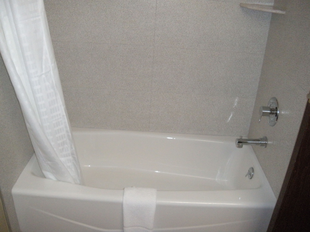 Suite, 1 King Bed, Non Smoking - Photo 6