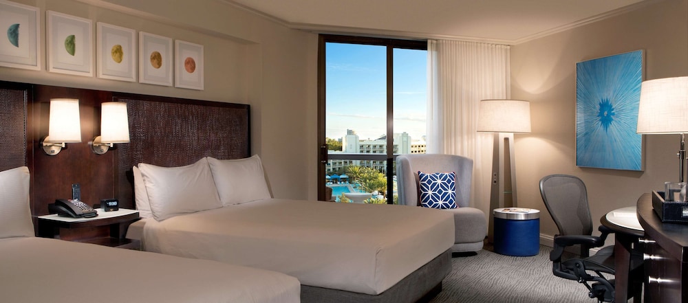 Deluxe Suite, 2 Bedrooms, Tower