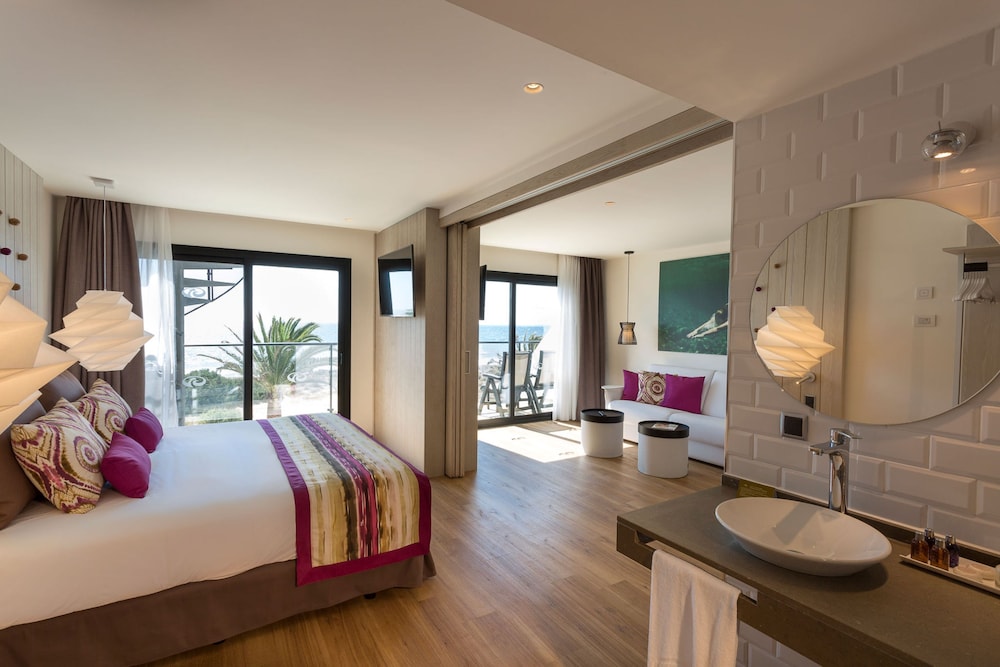 Suite, Sea View (Seafront View)