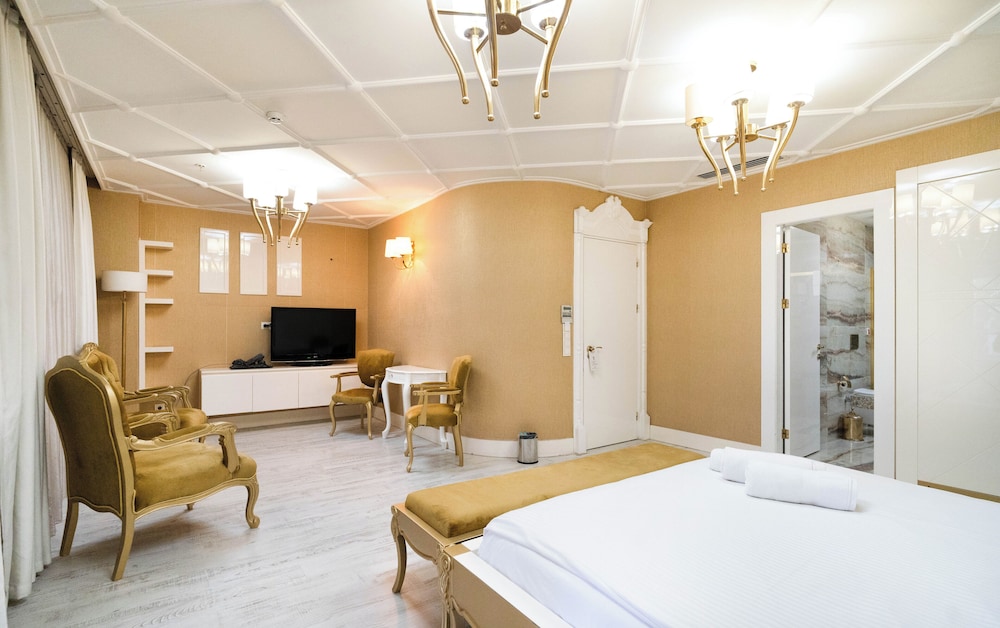 Luxury Room, City View photo 3
