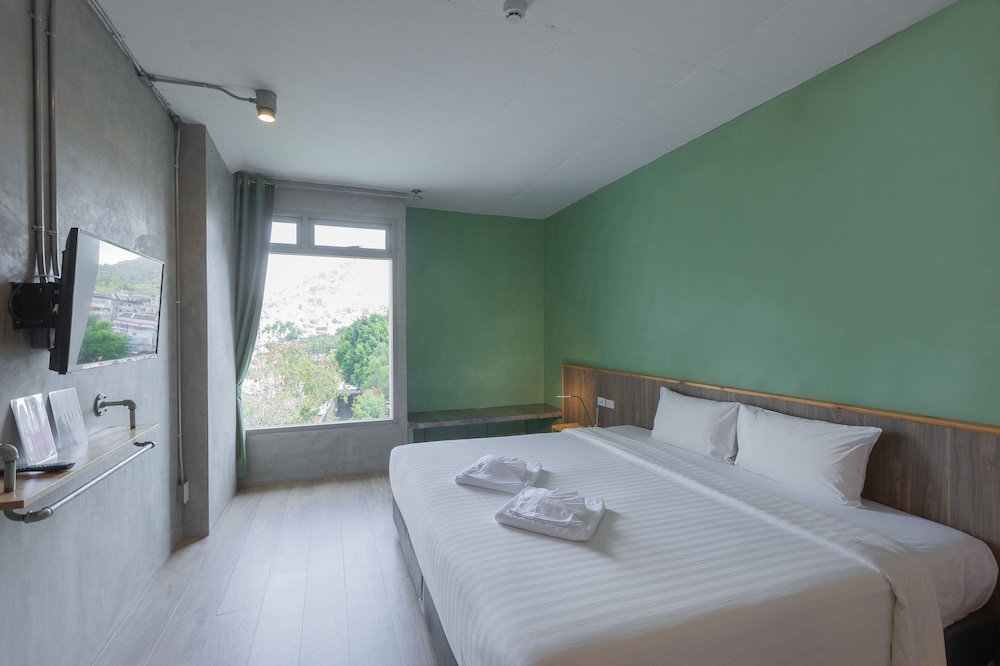 Deluxe Double Room - Photo 1