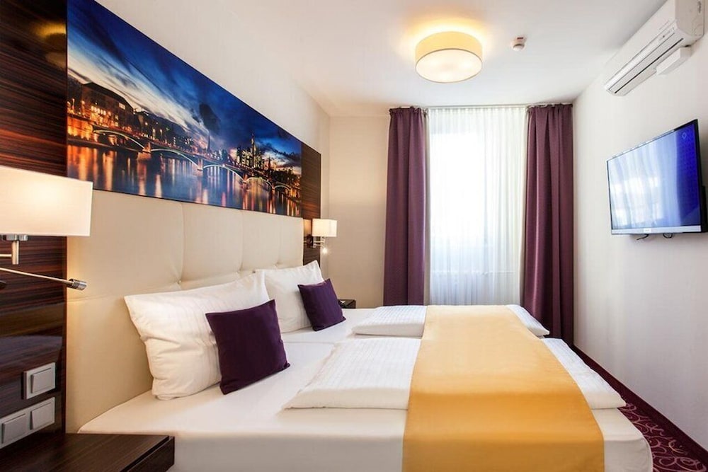 Deluxe Suite photo 1