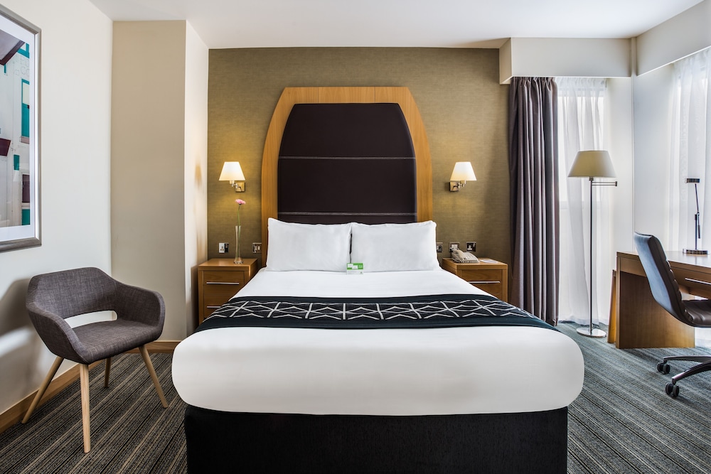 Standard Room, 1 Double Bed - Photo 10