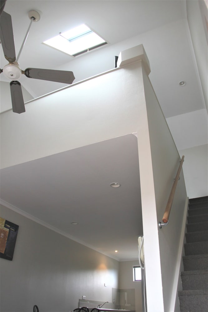 Premium Room, Multiple Beds, Kitchenette photo 3