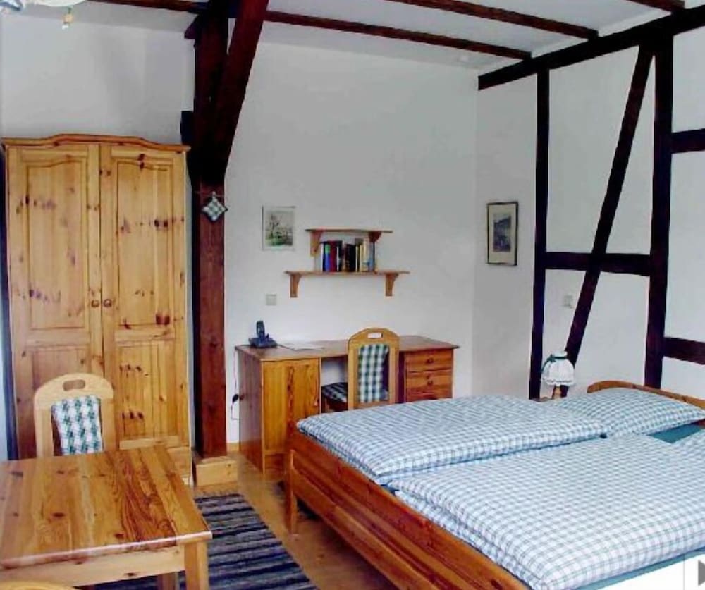 Basic Double Room photo 1