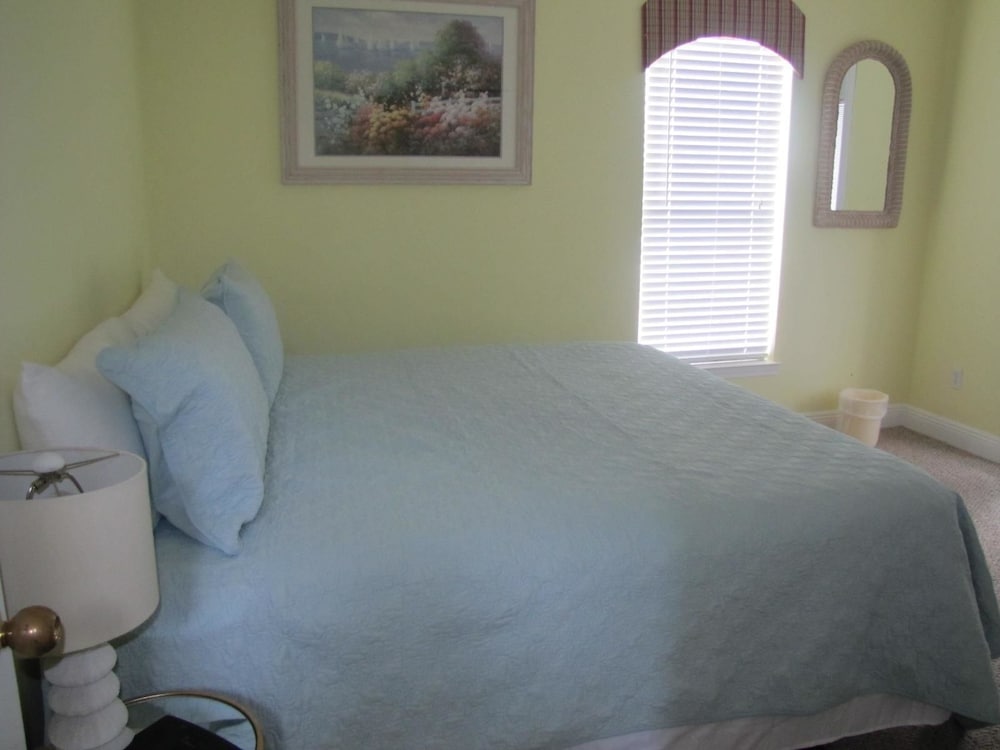 House, Multiple Beds (Blue Mist) photo 2