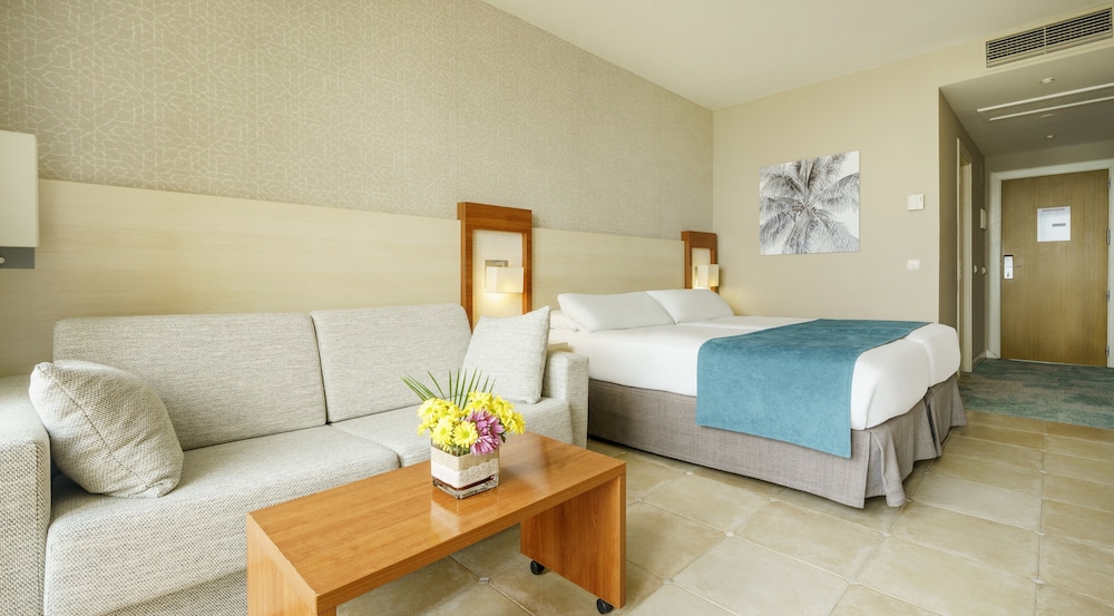 Double Room, Sea View - Photo 3