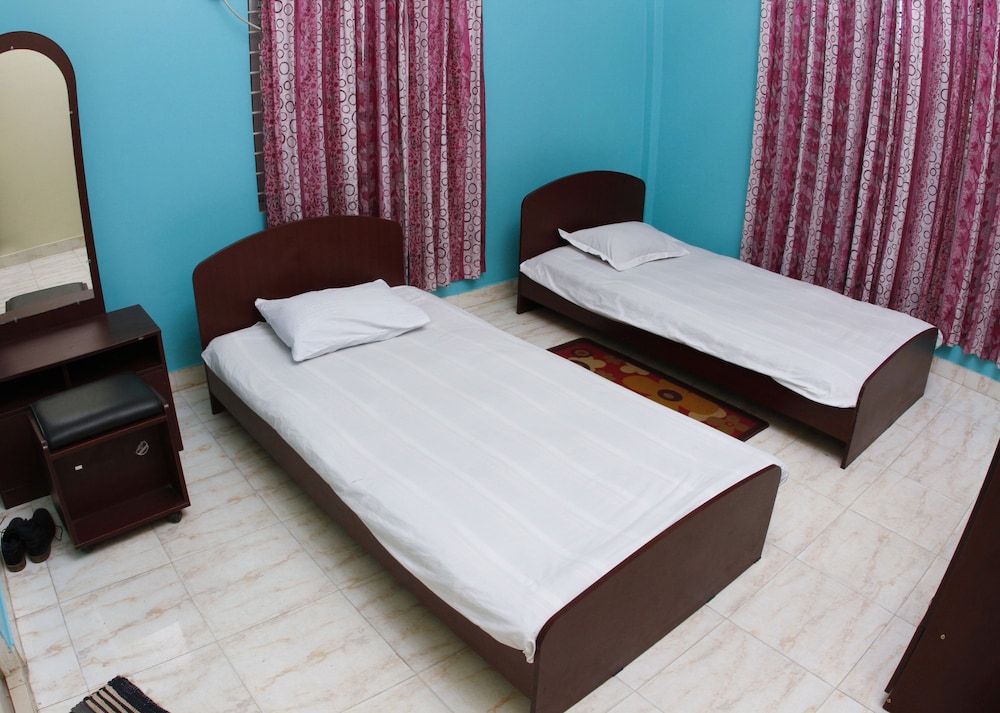 Standard Twin Room photo 3