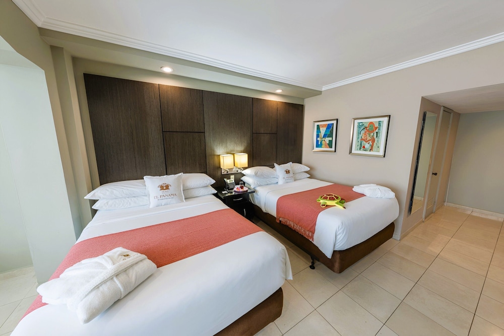 2 Double Beds, Superior Room, City View - Photo 5