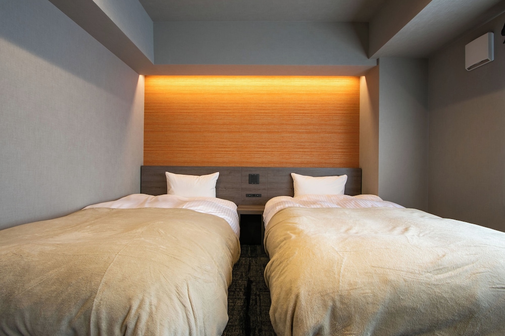 Standard with 3beds, Non Smoking - Photo 5