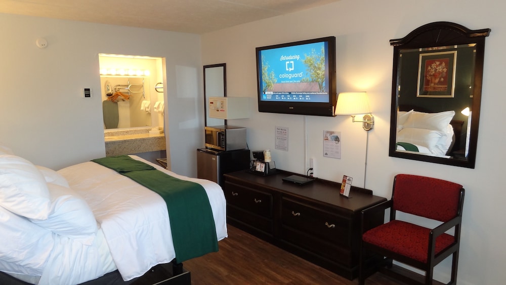 The Lodge - 2nd Floor - 1 Split King Bed - Bay View photo 1