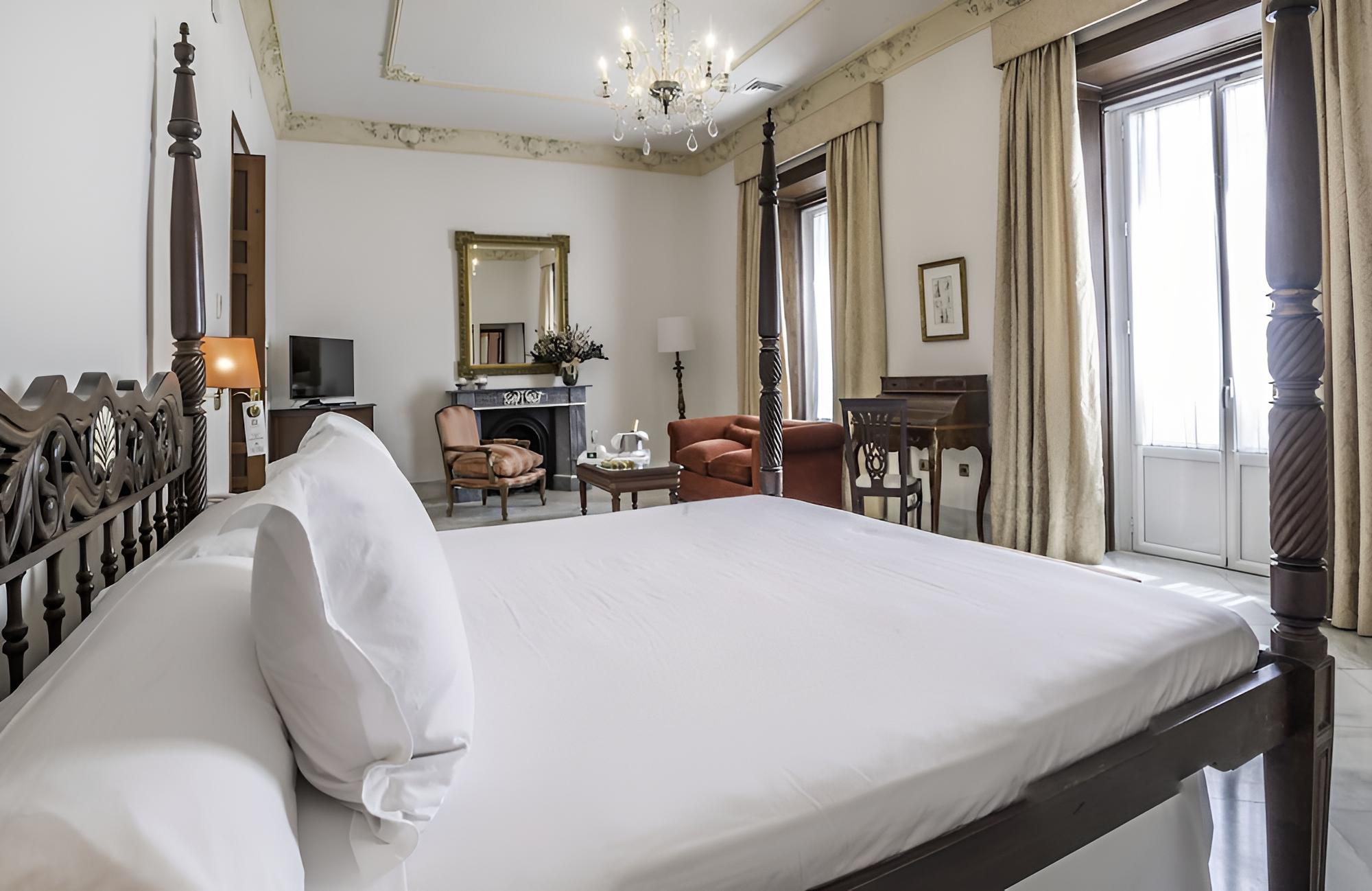 Superior Room (2 Adults + 2 Children) photo 1