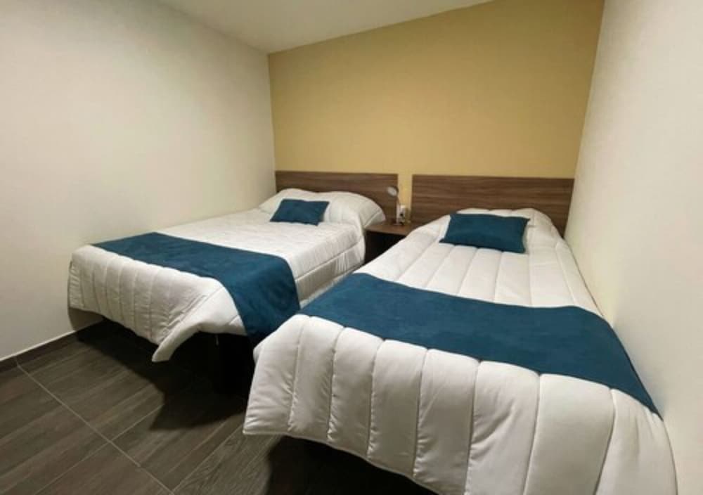 Business Triple Room, Multiple Beds photo 1