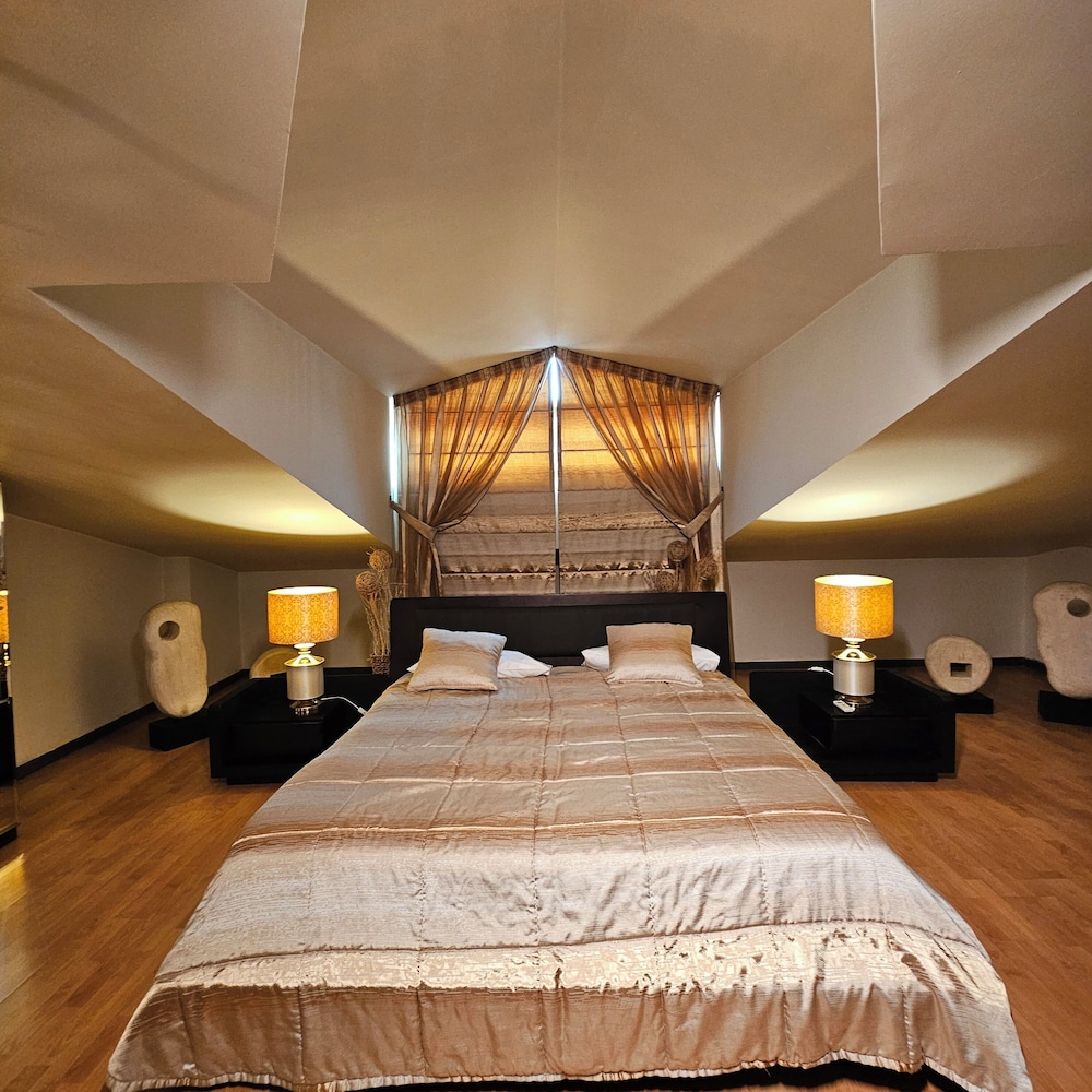 King Suite photo 1