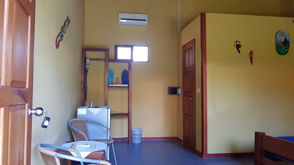 Deluxe Double Room, 1 King Bed photo 2