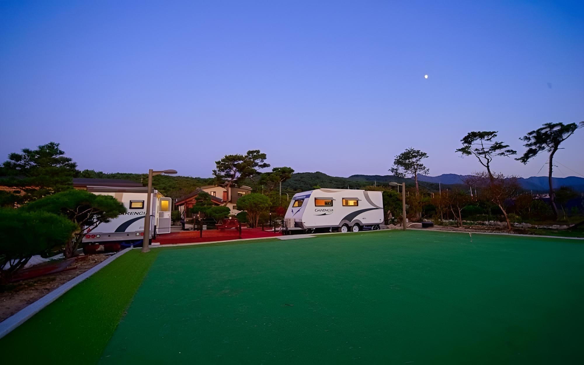 Room (Caravan02) - Photo 14