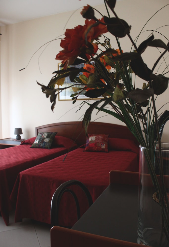 Basic Triple Room, Shared Bathroom