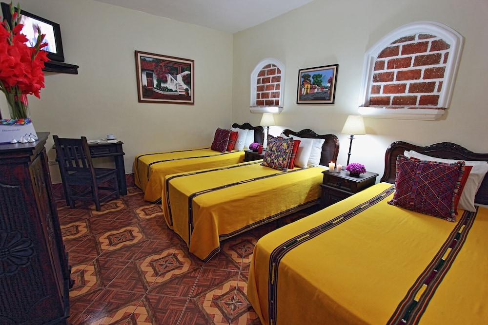 Standard Twin Room, 2 Twin Beds, Private Bathroom, Courtyard Area photo 2