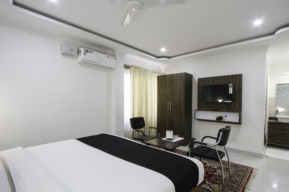 Deluxe Double Or Twin Room, 1 King Bed photo 1