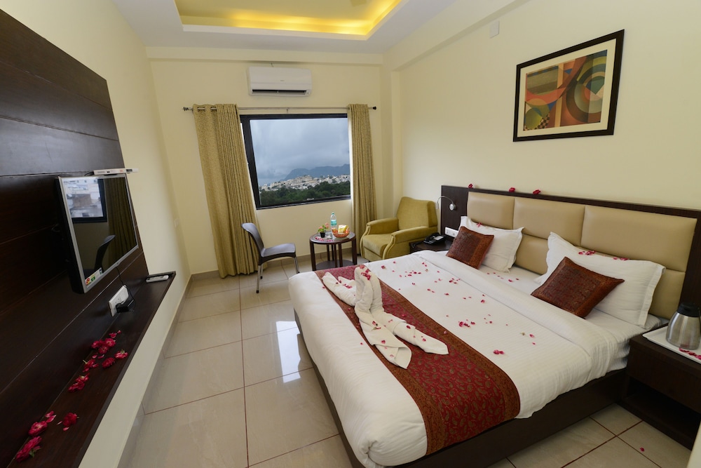 Super Deluxe Room
