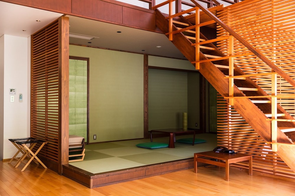 Jade Room