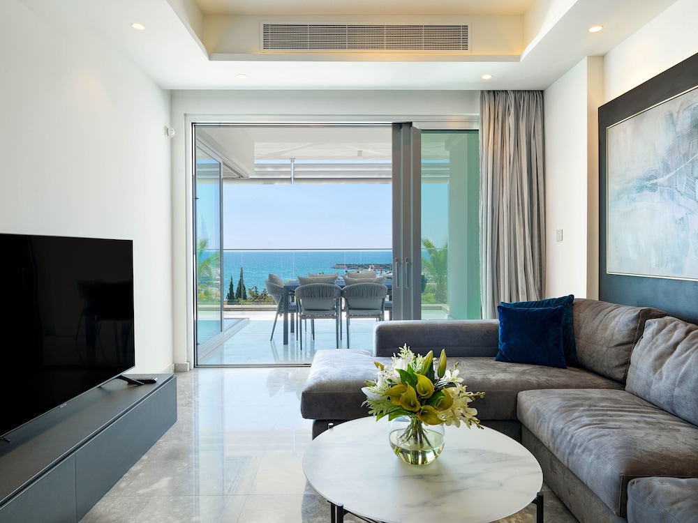 Luxury Apartment, 2 Bedrooms (1E)
