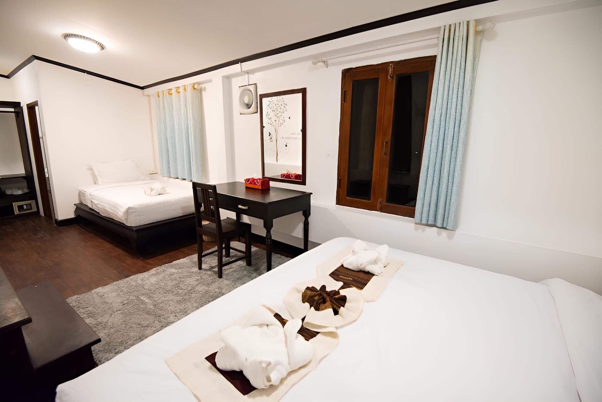 Deluxe Triple Room