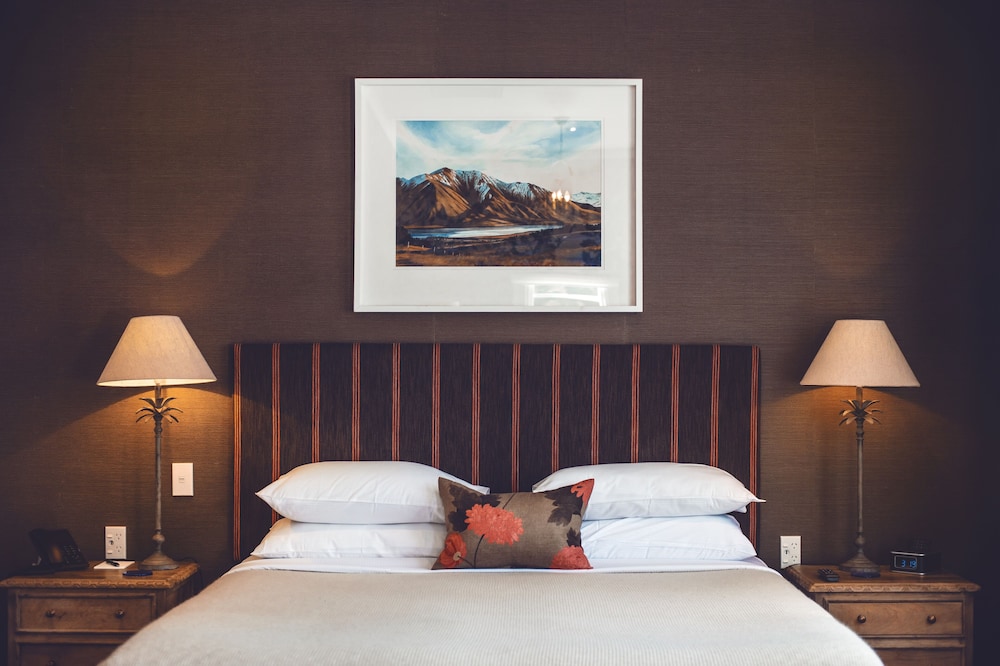 Premium Room, 1 King Bed, Non Smoking, Garden View photo 1