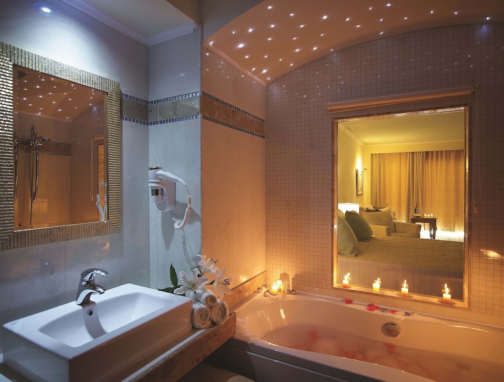 Family Suite, Sea View (Deluxe) photo 2