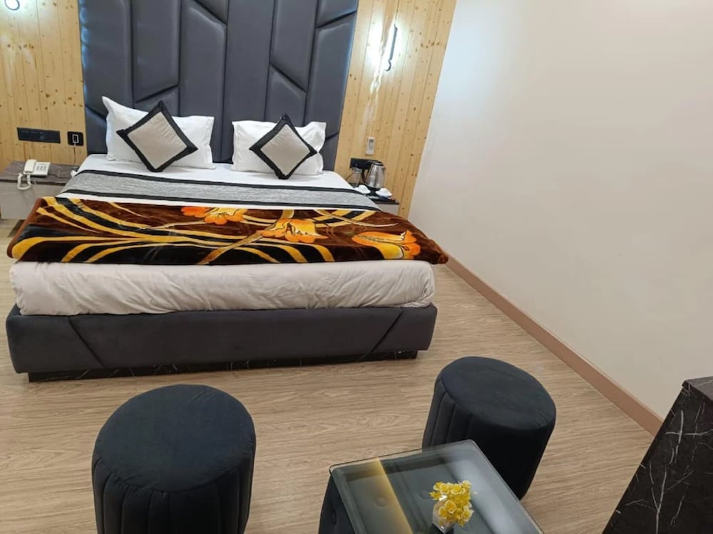 Deluxe Double Room photo 2