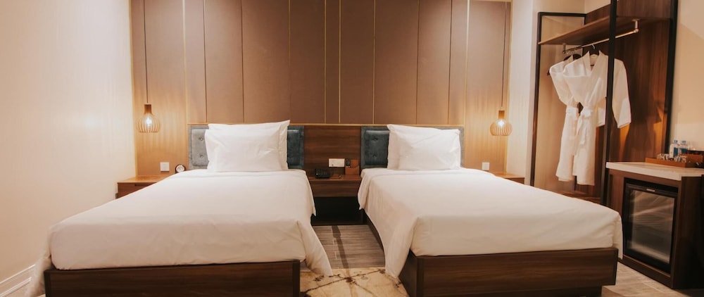 Superior Twin Room - Photo 1