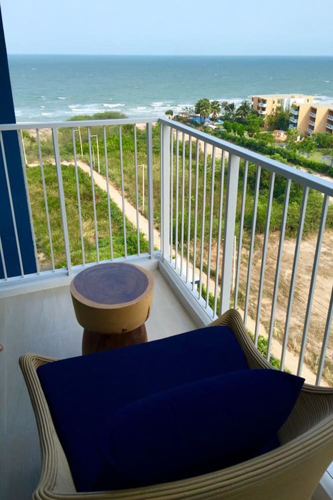 One Bedroom with Sea View photo 3