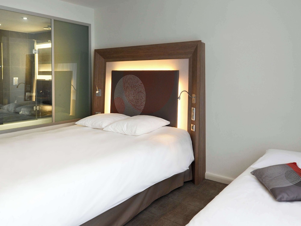 Classic Room, 1 Double Bed with Sofa bed, Bathtub - Photo 1