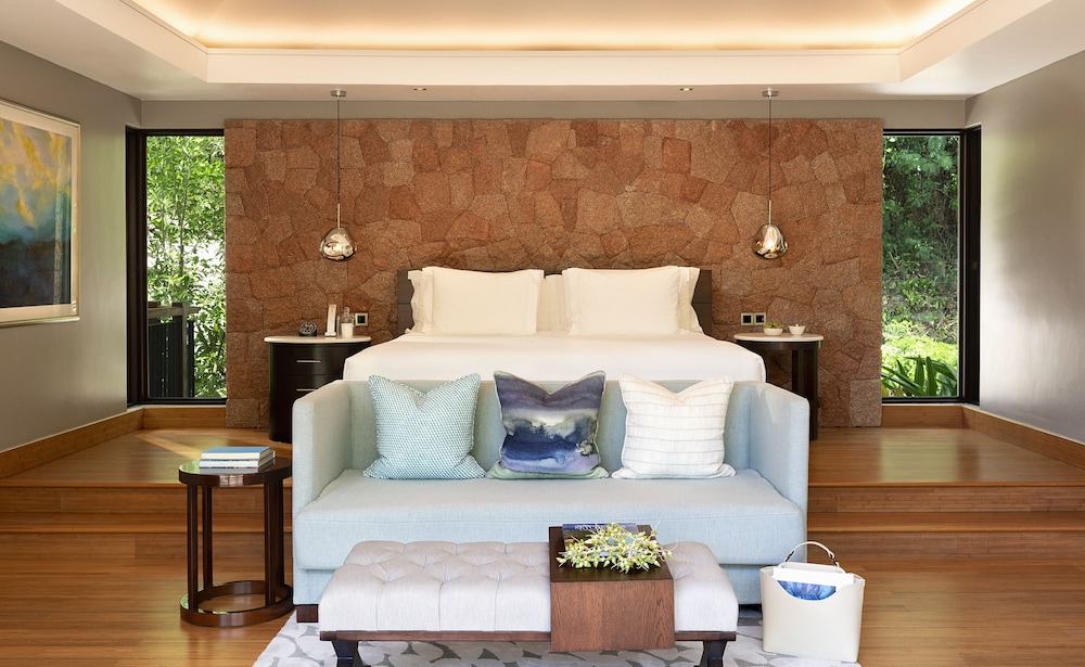 Panoramic Villa, 1 King Bed (pool)