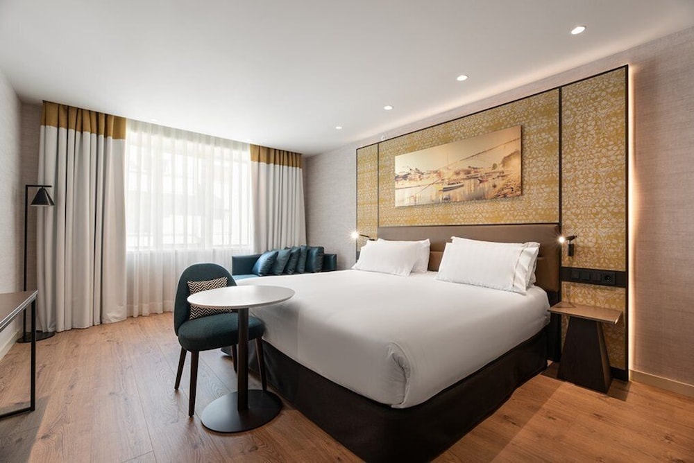 Deluxe Double Room (Extra Bed) - Photo 14