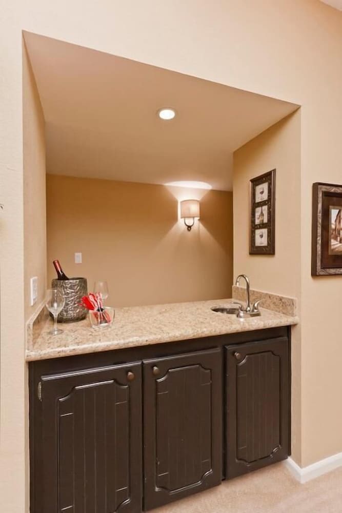 Condo, 3 Bedrooms photo 3