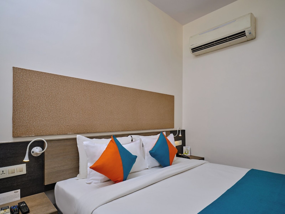 Deluxe Room - Photo 2