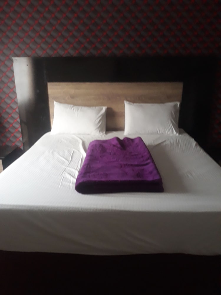 Business Suite photo 2