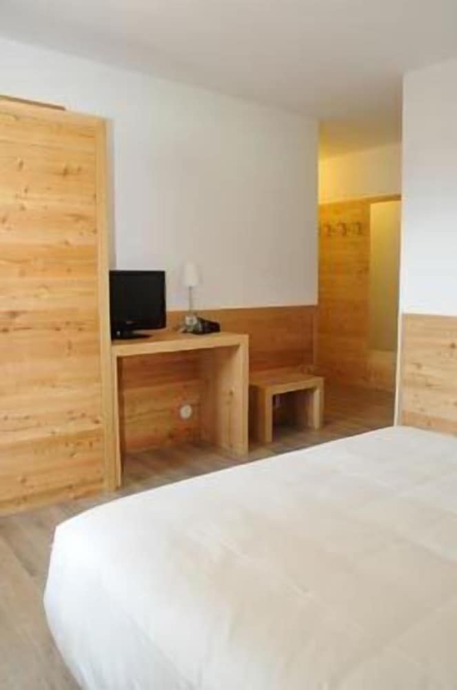 Double Room - Photo 2