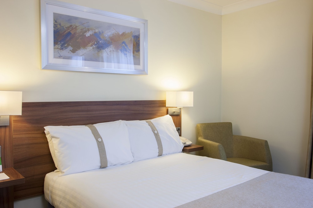 Premium Room, 1 Double Bed with Sofa bed - Photo 3