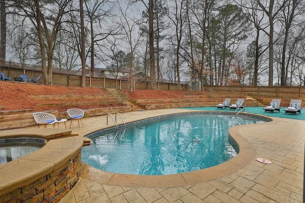 Sandy Springs エグゼクティブ リトリート プール ホットタブ サウナ バスケットボール コート, 写真 36