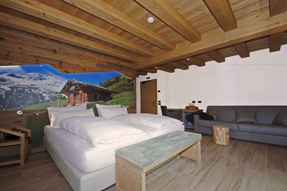 Superior Double Room photo 2