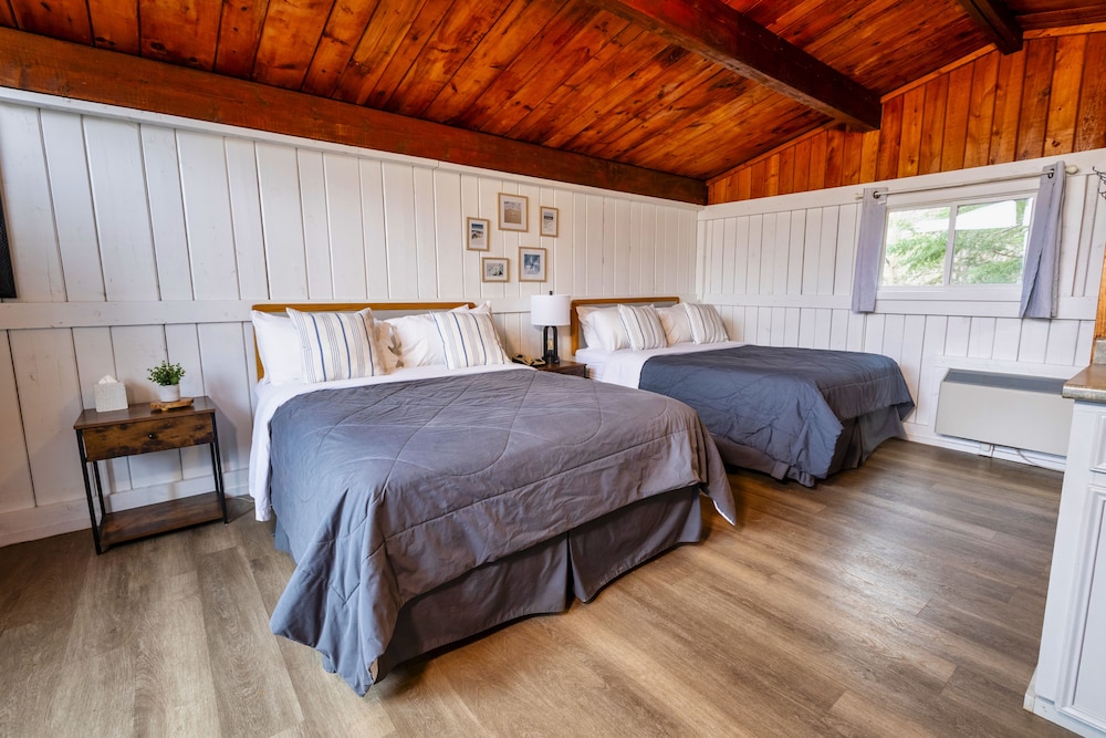 Superior Cabin