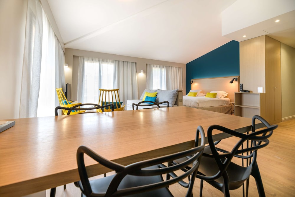 Standard Apartment, Multiple Beds, Non Smoking, Terrace - Photo 2